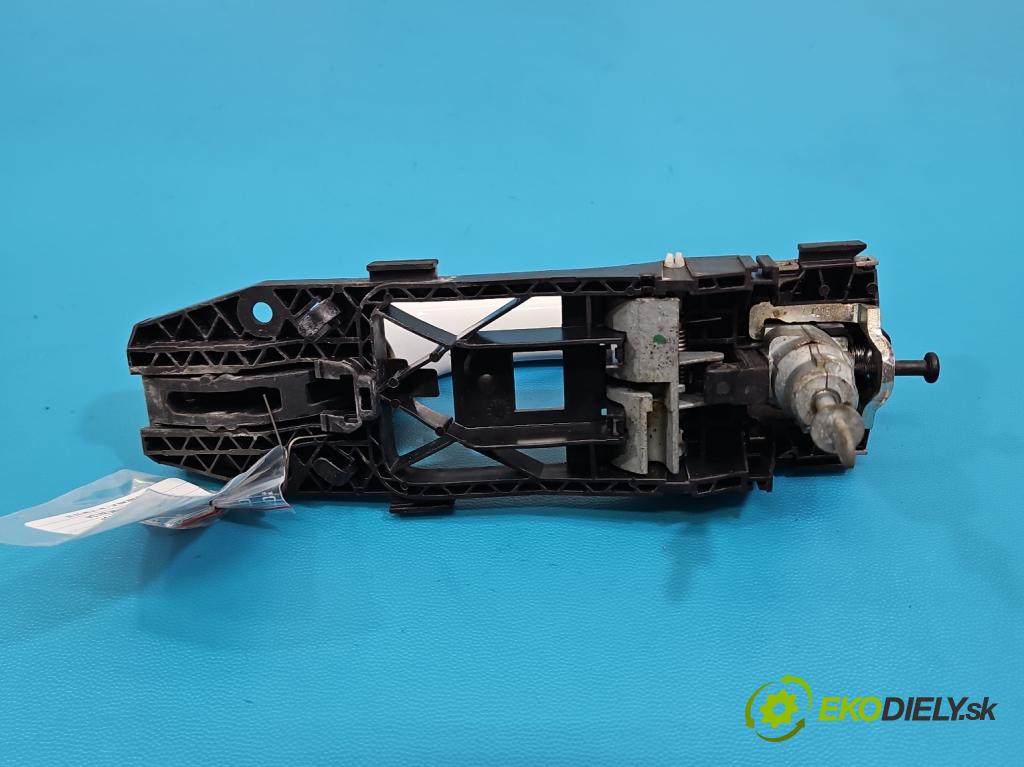 Vw Golf VII 2012-2020 1.2 TSI 86 hp manual 63 kW 1197 cm3 5- klika přední levé 5N0837885H (Vnější přední levá klika dveří)