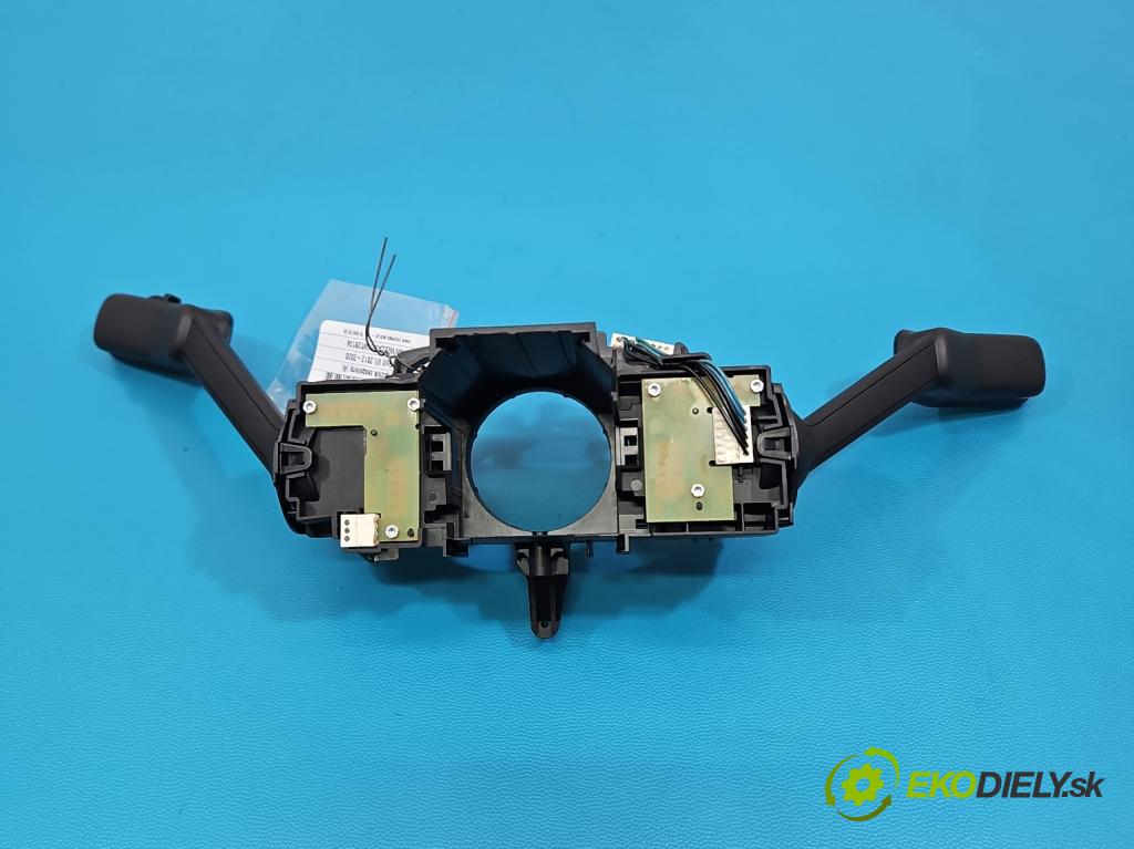 Vw Golf VII 2012-2020 1.2 TSI 86 HP manual 63 kW 1197 cm3 5- prepínač komplex: 5Q0953507FT (Prepínacie páčky pod volantom)