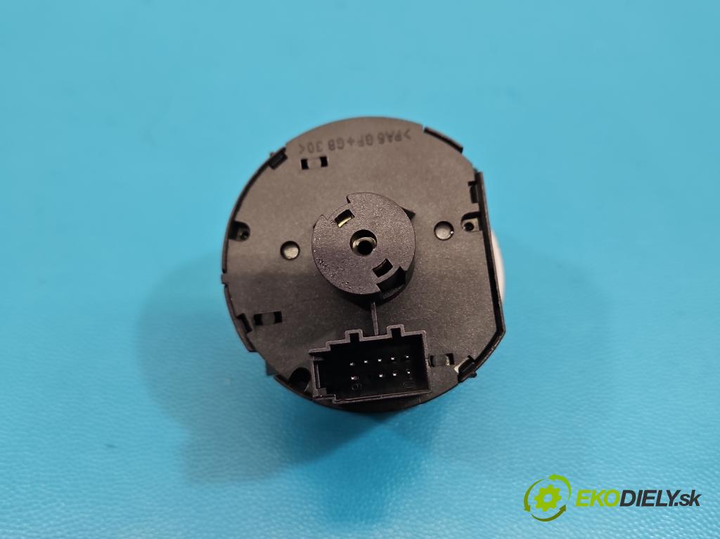 Vw Golf VII 2012-2020 1.2 TSI 86 HP manual 63 kW 1197 cm3 5- prepínač světla: na doska: 5G0941431AQ