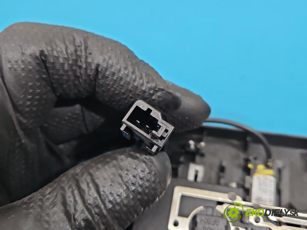 Vw Golf VII 2012-2020 1.2 TSI 86 HP manual 63 kW 1197 cm3 5- svetlo / reflektor interiéra 3B0035711B