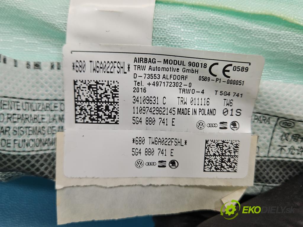 Vw Golf VII 2012-2020 1.2 TSI 86 hp manual 63 kW 1197 cm3 5- Záclona: levé 5G4880741E