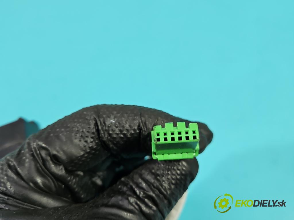 Volvo V70 III 2007-2016 2.0 16V 145 HP manual 107 kW 1999 cm3 5- Spínačka 6G9N-11572-BK (Spínacia skrinka)