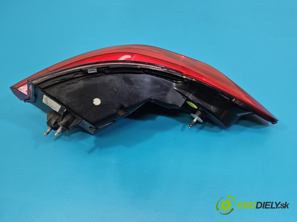 Bmw 3 G20 2018- 2.0 T 156 HP automatic 115 kW 1998 cm3 4- svetlo / reflektor zadné ľavé  (Kľučka dverí ostatné)