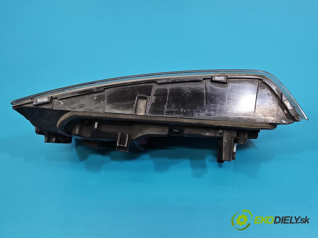 Bmw 3 G20 2018- 2.0 T 156 HP automatic 115 kW 1998 cm3 4- svetlo / reflektor zadné pravé H8742045410 (Kľučka dverí ostatné)