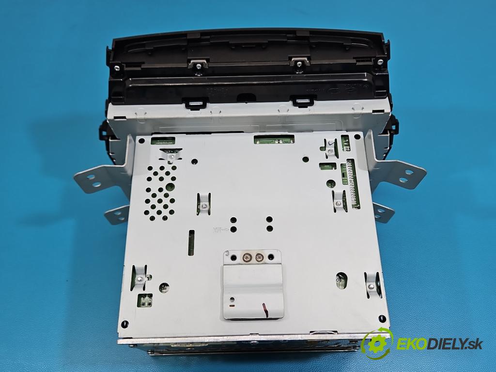 Hyundai Santa Fe III 2012–2018 2.4 GDI 190 HP automatic 140 kW 2359 cm3 5- Radio originál 96180-4Z500