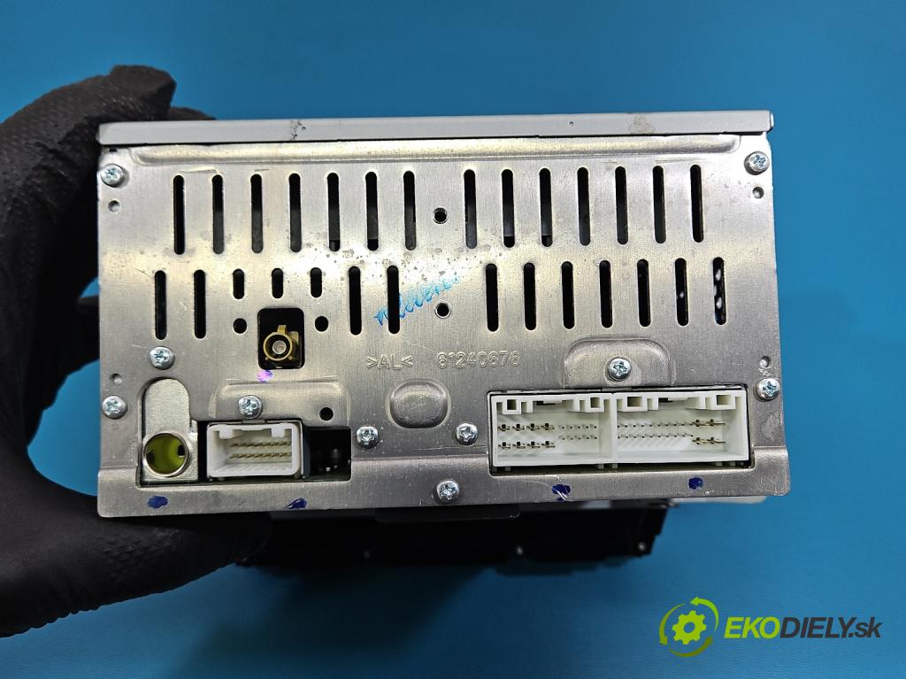 Hyundai Santa Fe III 2012–2018 2.4 GDI 190 HP automatic 140 kW 2359 cm3 5- Radio originál 96180-4Z500