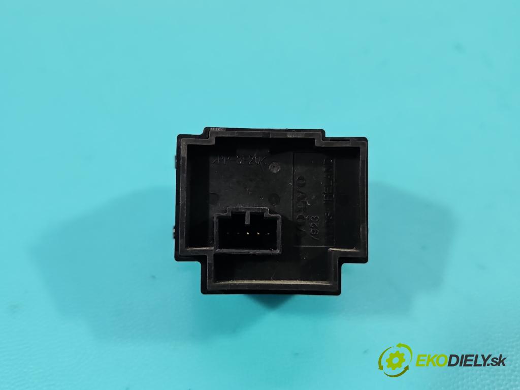 Volvo V70 III 2007-2016 2.0 16V 145 HP manual 107 kW 1999 cm3 5- prepínač ostatné 30782149