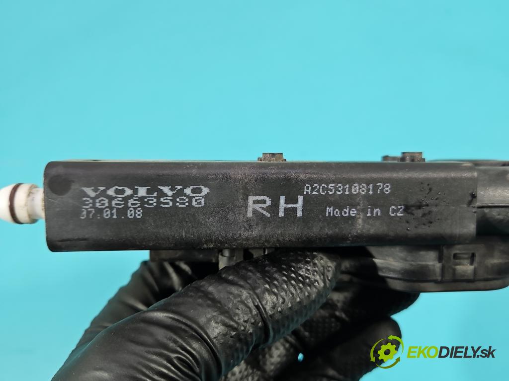 Volvo V70 III 2007-2016 2.0 16V 145 hp manual 107 kW 1999 cm3 5- ostřikovač reflektor: pravý 30663580