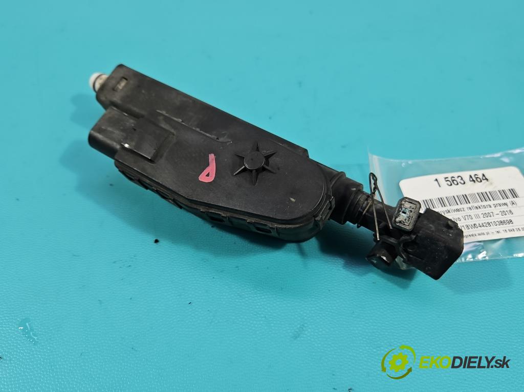 Volvo V70 III 2007-2016 2.0 16V 145 hp manual 107 kW 1999 cm3 5- ostřikovač reflektor: pravý 30663580