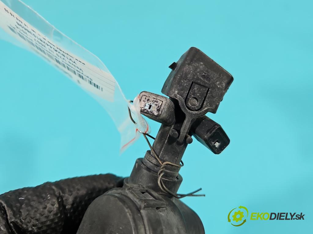 Volvo V70 III 2007-2016 2.0 16V 145 hp manual 107 kW 1999 cm3 5- ostřikovač reflektor: pravý 30663580