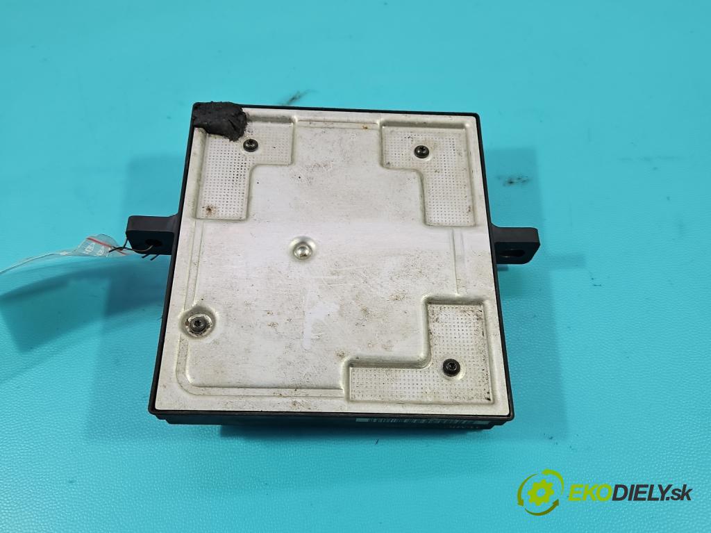 Audi A4 B6 2000-2004 1.9 tdi 131 HP manual 96 kW 1896 cm3 5- riadiaca jednotka ostatné 8E0907279F