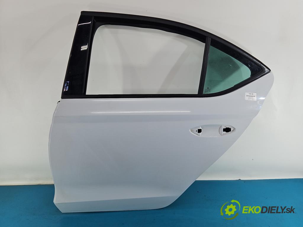 Skoda Octavia IV 2019- 2.0 TDI 116 hp manual 85 kW 1968 cm3 5- dveře zadní levé  (Klika dveří ostatní)