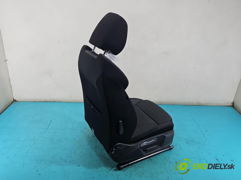 Skoda Octavia IV 2019- 2.0 TDI 116 HP manual 85 kW 1968 cm3 5- Sedačka pravý  (Sedadlo)