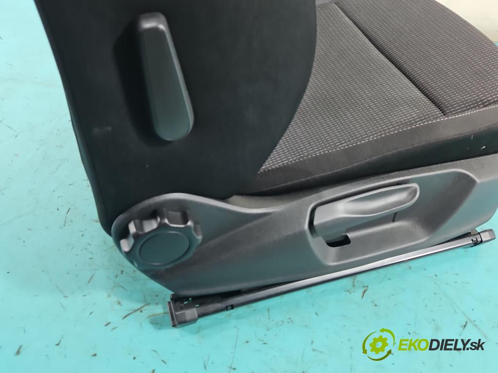 Skoda Octavia IV 2019- 2.0 TDI 116 HP manual 85 kW 1968 cm3 5- Sedačka pravý  (Sedadlo)