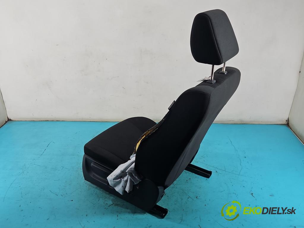 Suzuki Swift Mk7 2010-2017 1.2 16V 94 hp manual 69 kW 1242 cm3 5- Sedadlo levý  (Sedadlo)