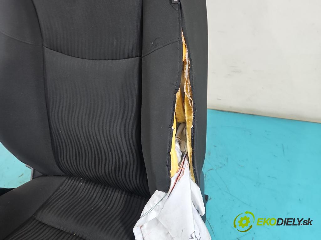 Suzuki Swift Mk7 2010-2017 1.2 16V 94 hp manual 69 kW 1242 cm3 5- Sedadlo levý  (Sedadlo)