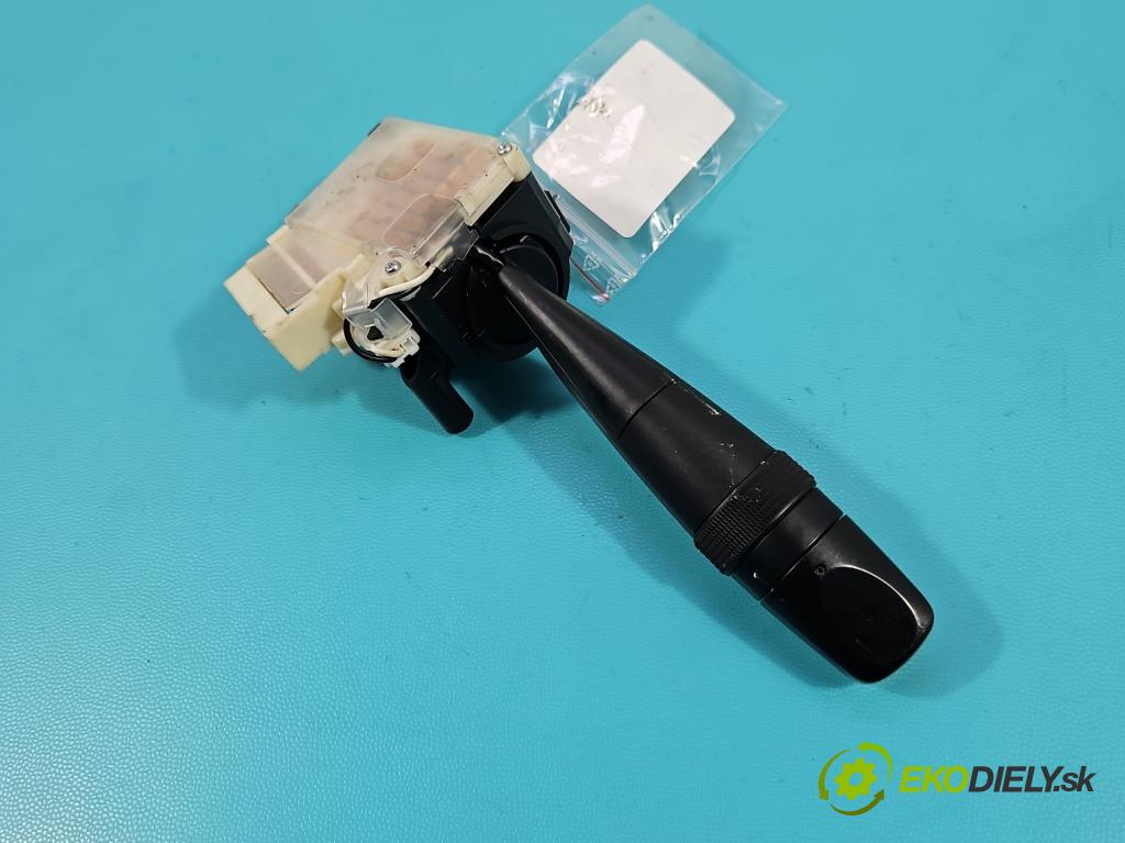 Suzuki Swift Mk7 2010-2017 1.2 16V 94 HP manual 69 kW 1242 cm3 5- prepínač smeroviek 173744 (Prepínacie páčky pod volantom)