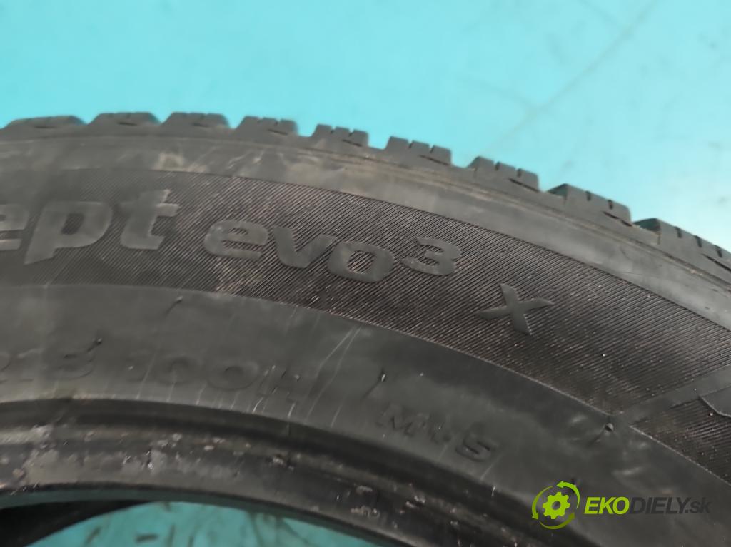 Toyota Rav4 IV 2013-2018 2.0 D4D 124hp manual 91 kW 1998 cm3 5- pneumatika zimné 4ks komplet