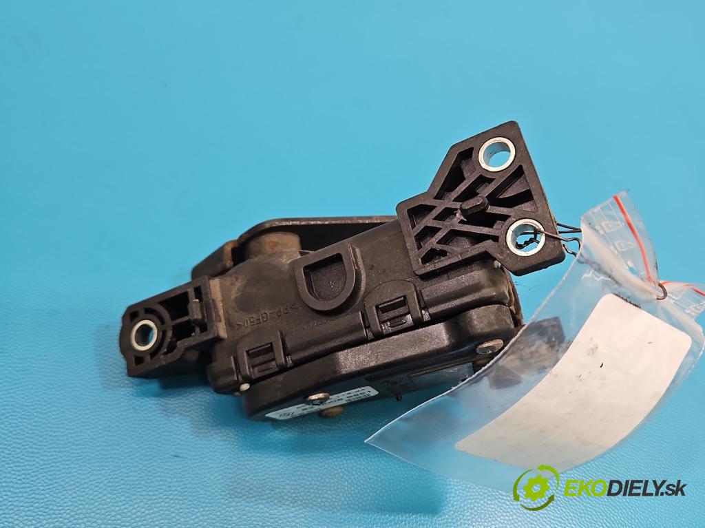 Renault Clio II 1998-2012 1.5 dci 82 hp manual 60 kW 1461 cm3 3- pedal plyn: potenciometr: 8200089851