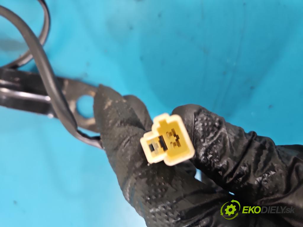 Opel Agila B 2008-2014 1.0 12V 65 hp manual 48 kW 996 cm3 5- polštáře: vzduchové soubor: