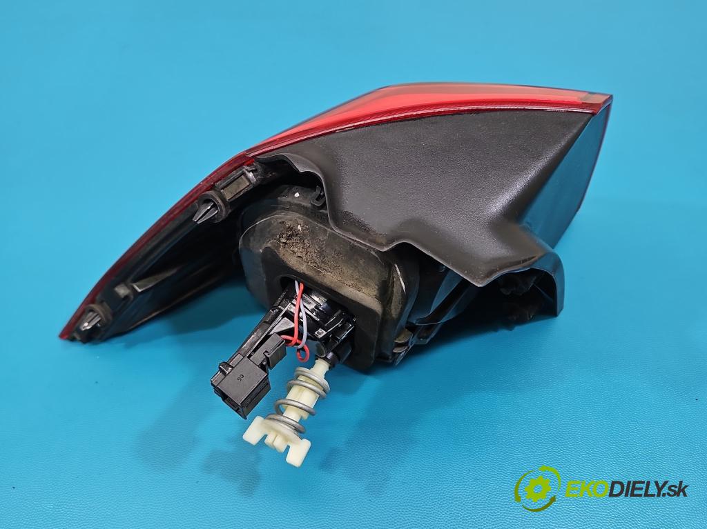 Vw Golf VII 2012-2020 1.2 TSI 86 hp manual 63 kW 1197 cm3 5- světlo zadní pravé 5G0945096M (Klika dveří ostatní)