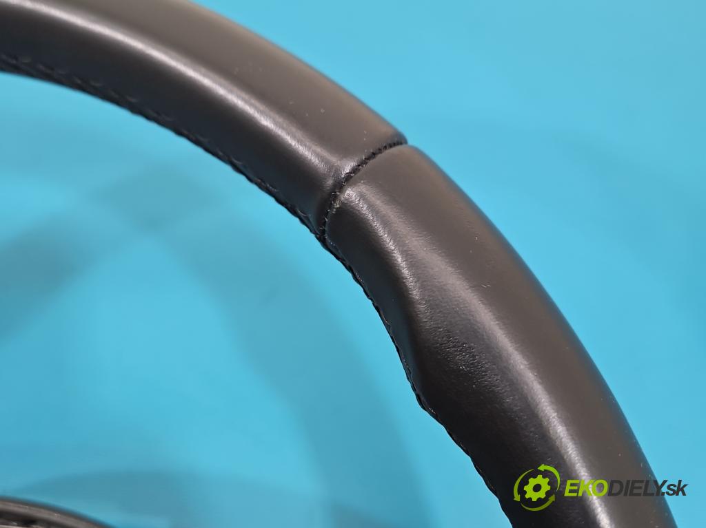 Vw Golf VII 2012-2020 1.2 TSI 86 HP manual 63 kW 1197 cm3 5- volant  (Volant)