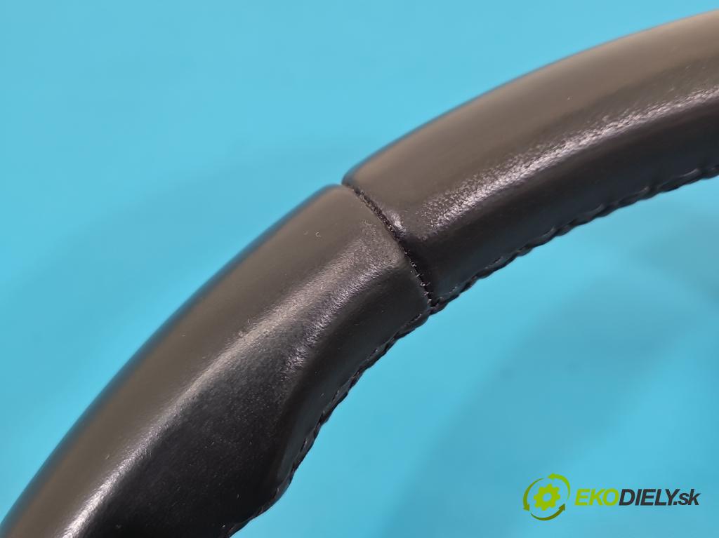 Vw Golf VII 2012-2020 1.2 TSI 86 HP manual 63 kW 1197 cm3 5- volant  (Volant)