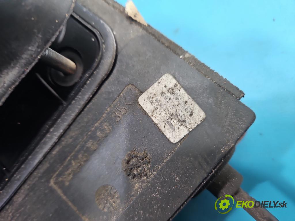 Citroen C5 II 2008-2017 2.0 hdi 136hp manual 100 kW 1997 cm3 4- kulisa změny stupňová  (Řadicí páka (kulisa) )