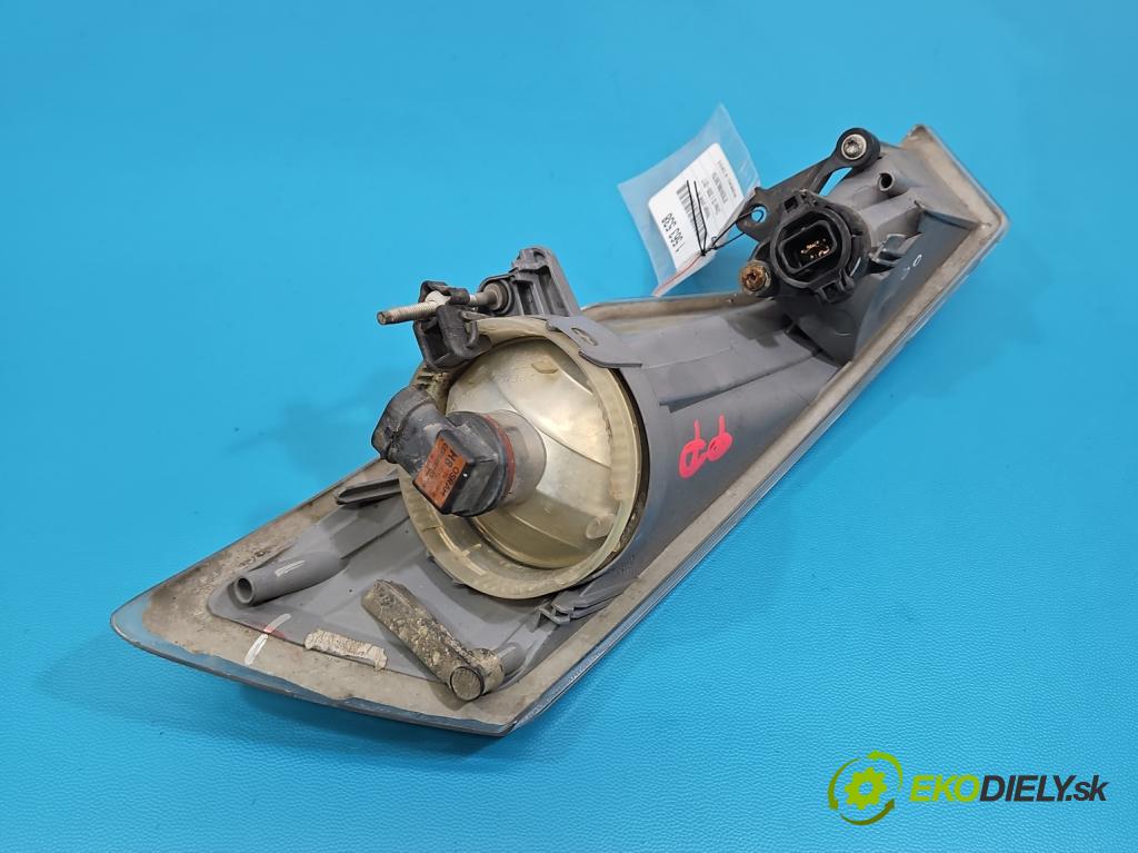 Citroen C5 II 2008-2017 2.0 hdi 136 HP manual 100 kW 1997 cm3 4- Halogen pravý 271562-00 (Kľučka dverí ostatné)