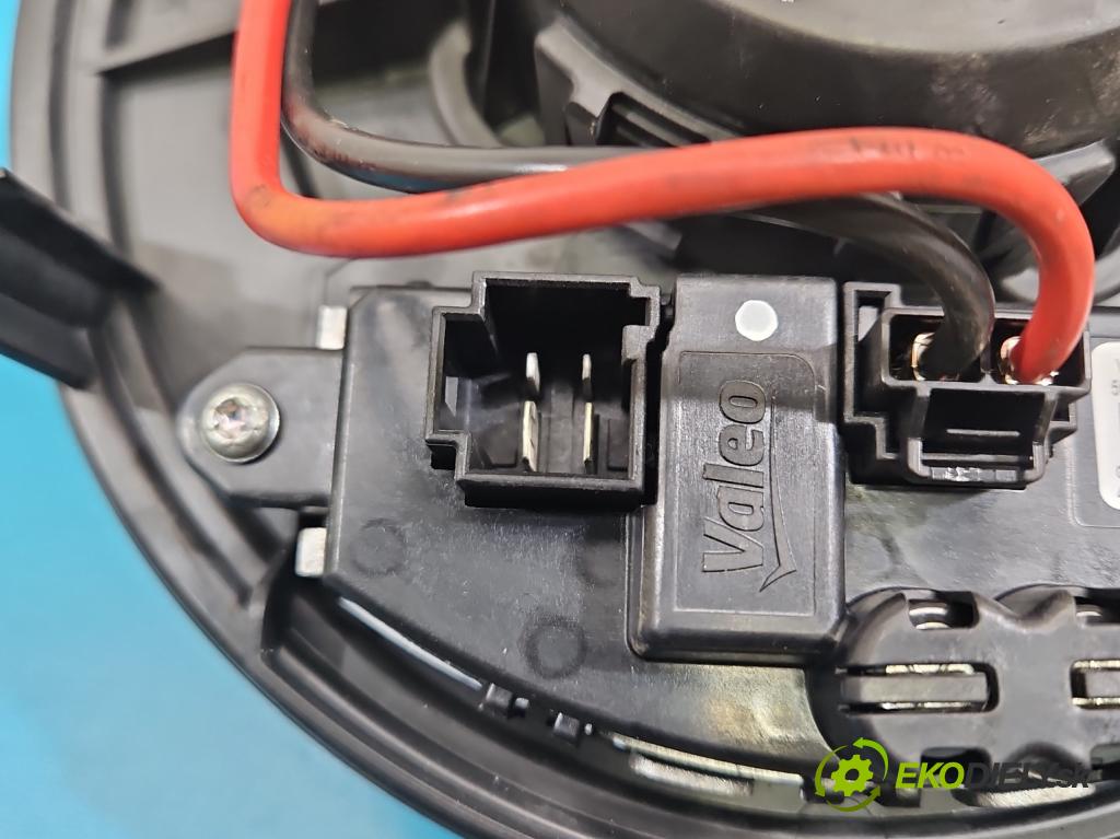 Vw Golf VII 2012-2020 1.2 TSI 86 HP manual 63 kW 1197 cm3 5- ventilátor vzduchu 5Q1819021E