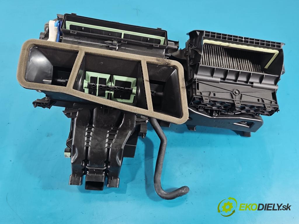 Vw Golf VII 2012-2020 1.2 TSI 86 hp manual 63 kW 1197 cm3 5- radiátor 5Q1816002AD (Radiátor topení)