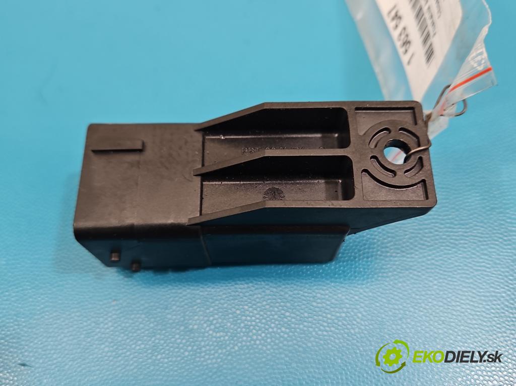 Citroen C5 II 2008-2017 2.0 hdi 136 HP manual 100 kW 1997 cm3 4- Relé: svíčky: zařicích: 9640469680 (Relé)