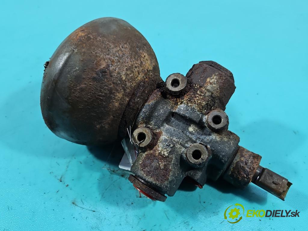 Citroen C5 II 2008-2017 2.0 hdi 136 HP manual 100 kW 1997 cm3 4- Guľa: pozastavení: 