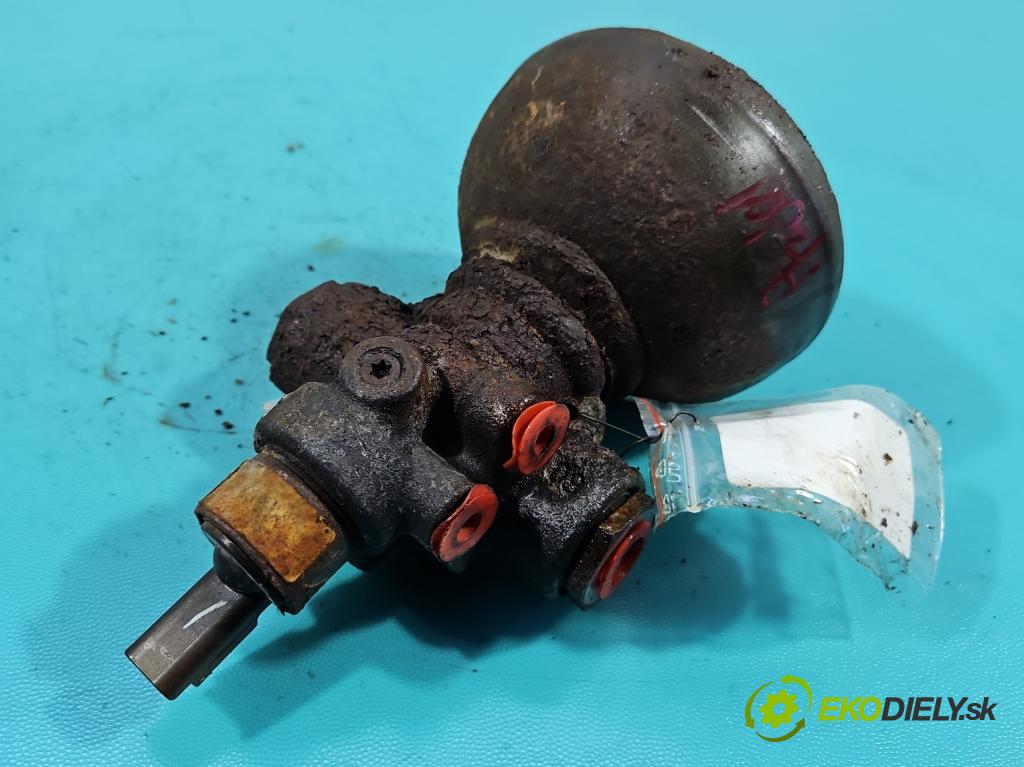 Citroen C5 II 2008-2017 2.0 hdi 136 HP manual 100 kW 1997 cm3 4- Guľa: pozastavení: