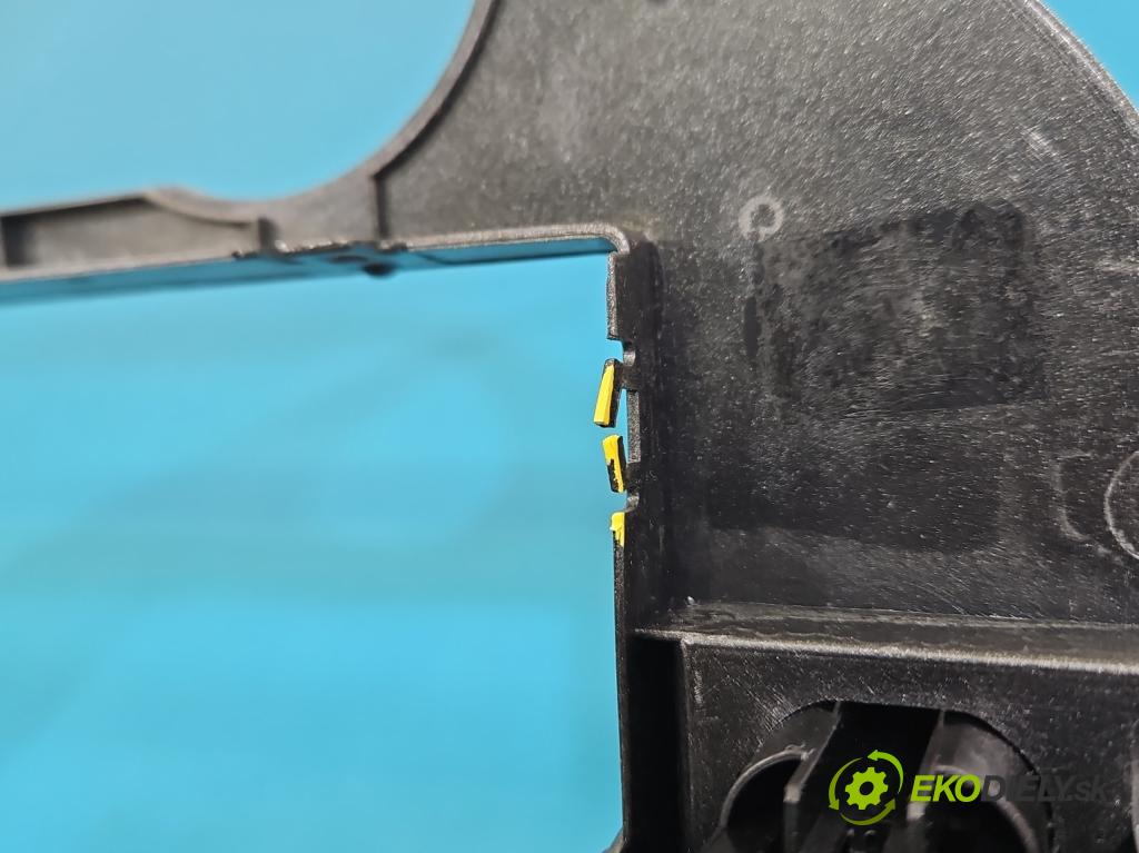 Ford Kuga Mk1 2008-2013 2.0 tdci 136 HP manual 100 kW 1997 cm3 5- Rám: rádio: 3M51-R014L21-BE