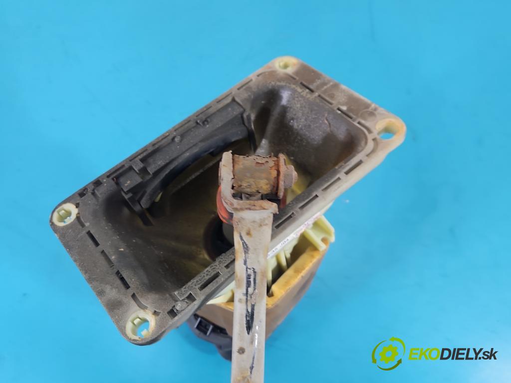 Renault Clio II 1998-2012 1.5 dci 82 HP manual 60 kW 1461 cm3 3- Páka: Změny: stupeň,rýchlosť 8200136365 (Rýchlostná páka (kulisa))