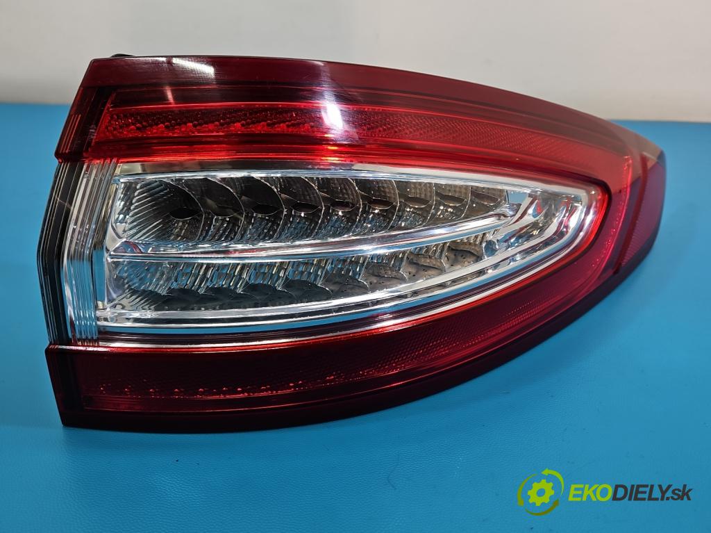 Ford Mondeo Mk5 2014-2022 2.0 16V 140 HP automatic 103 kW 1999 cm3 4- svetlo / reflektor zadné pravé DS73-13404-DK (Kľučka dverí ostatné)
