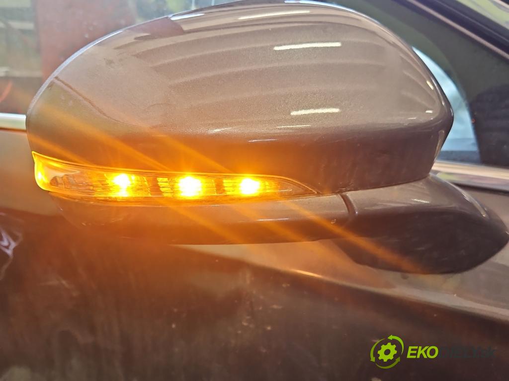 Ford Mondeo Mk5 2014-2022 2.0 16V 140 hp automatic 103 kW 1999 cm3 4- zpětné zrcátko pravé  (Klika dveří ostatní)