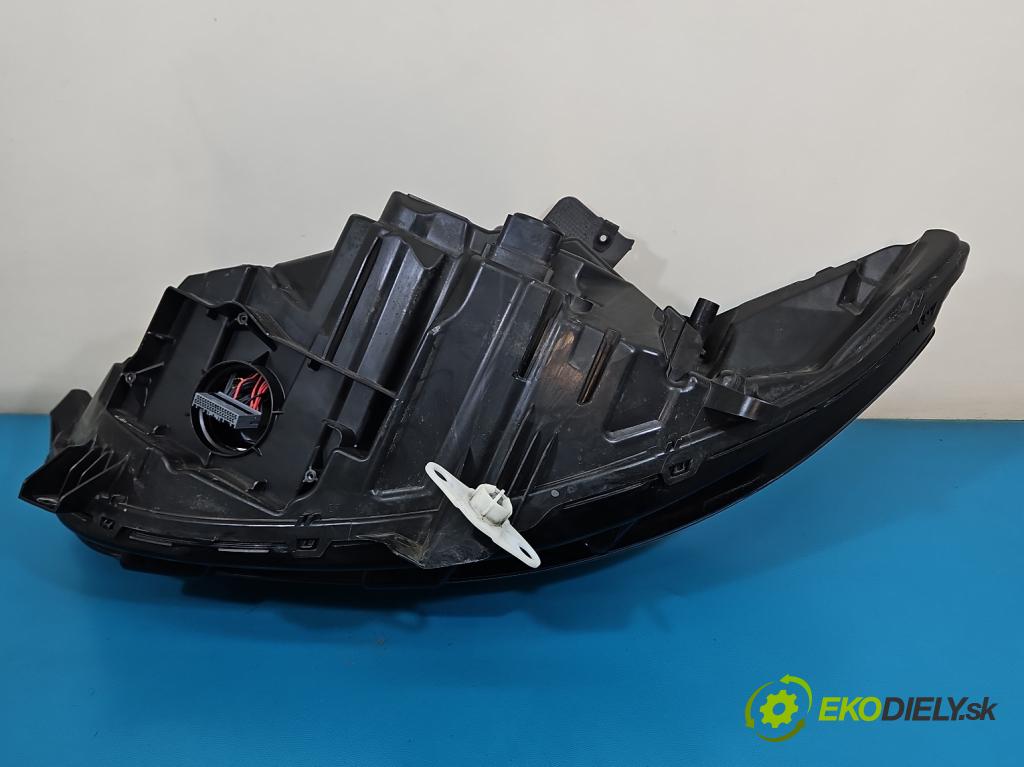 Ford Mondeo Mk5 2014-2022 2.0 16V 140 hp automatic 103 kW 1999 cm3 4- světlo pravý ES73-13D154-AH (Pravé přední světlo)