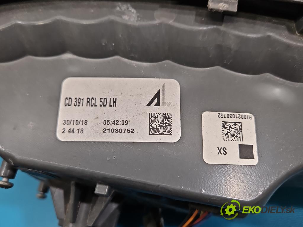 Ford Mondeo Mk5 2014-2022 2.0 16V 140 HP automatic 103 kW 1999 cm3 4- svetlo / reflektor zadné ľavé  (Kľučka dverí ostatné)