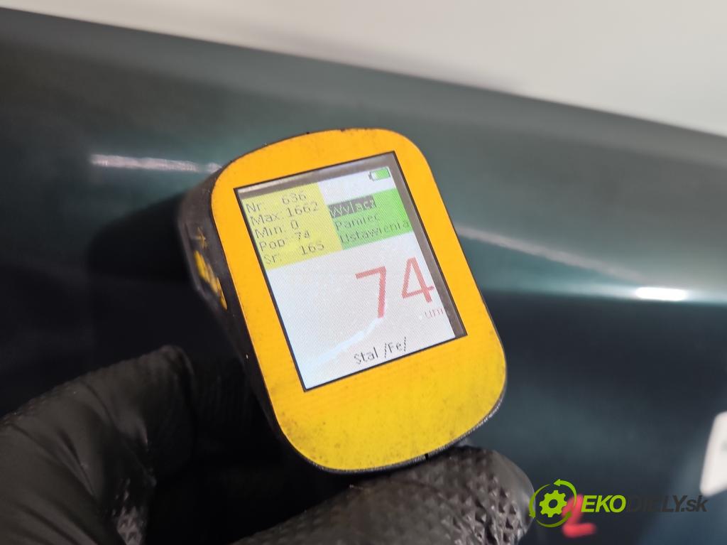 Kia Ceed I 2006-2012 2.0 crdi 140 HP manual 103 kW 1991 cm3 5- blatník predné pravý  (Kľučka dverí ostatné)