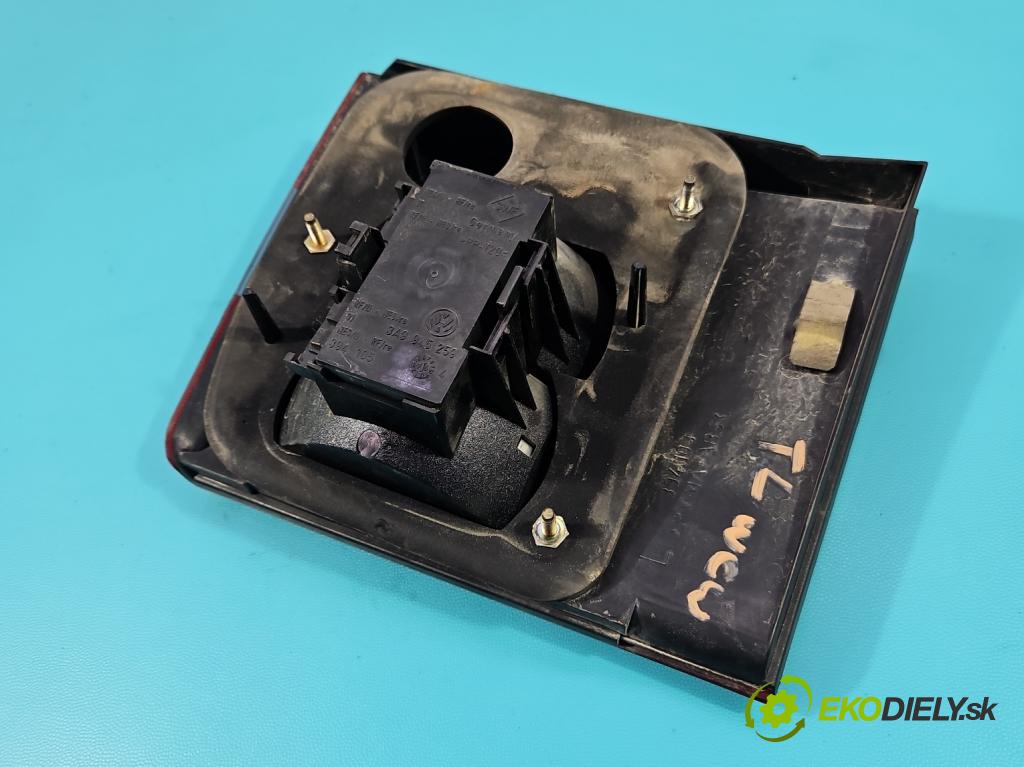 Vw Passat B4 1993-1997 1.9 tdi 90 HP manual 66 kW 1896 cm3 5- svetlo / reflektor zadné ľavé  (Kľučka dverí ostatné)