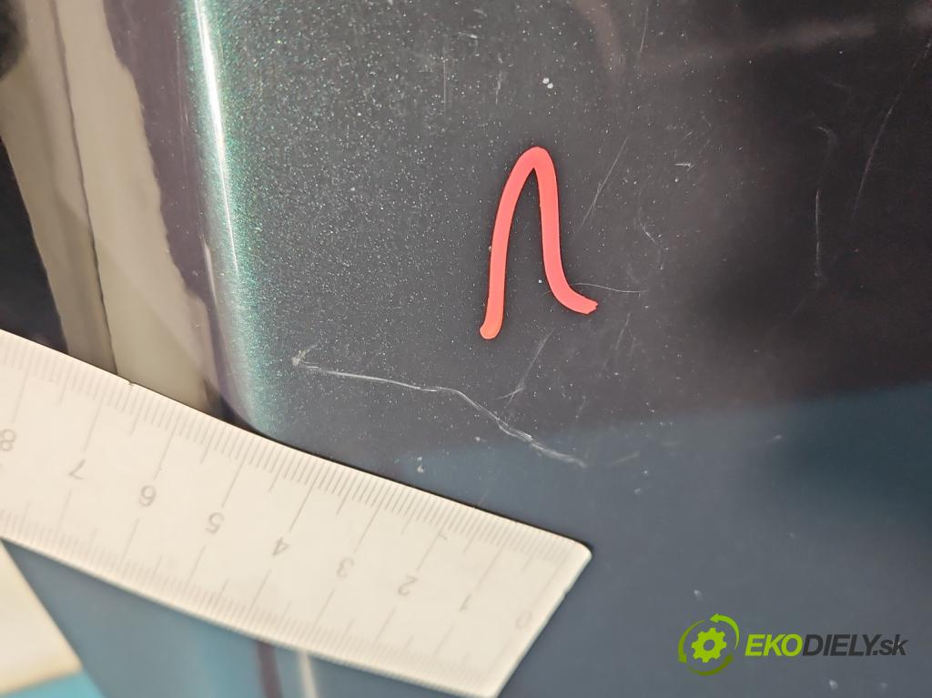 Kia Ceed I 2006-2012 2.0 crdi 140 HP manual 103 kW 1991 cm3 5- kapota predná