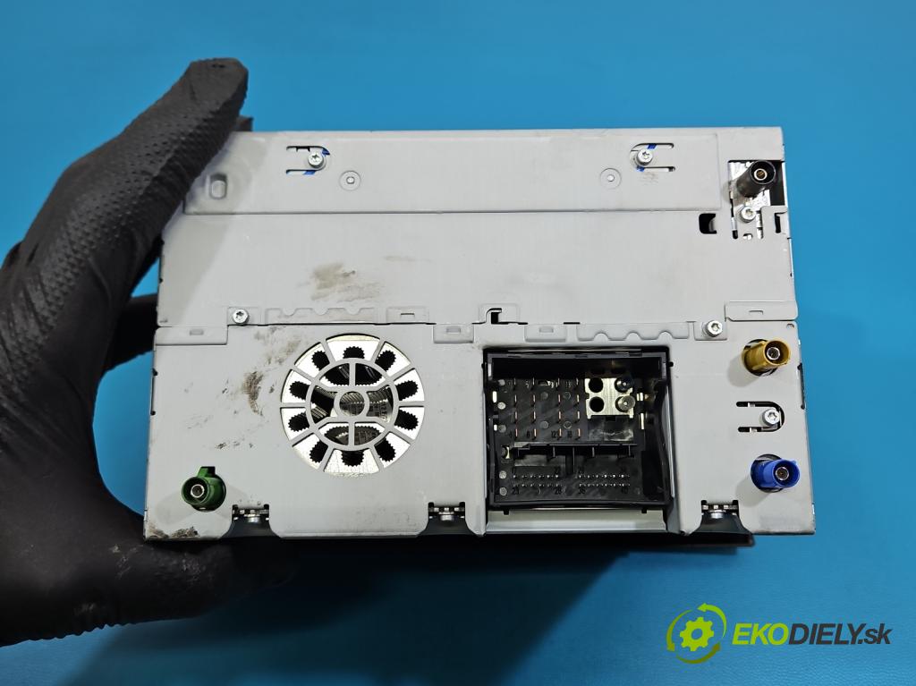 Mercedes ML W164 2005-2011 3.0 CDI V6 224hp automatic 165 kW 2987 cm3 5- Radio originál A1648707789