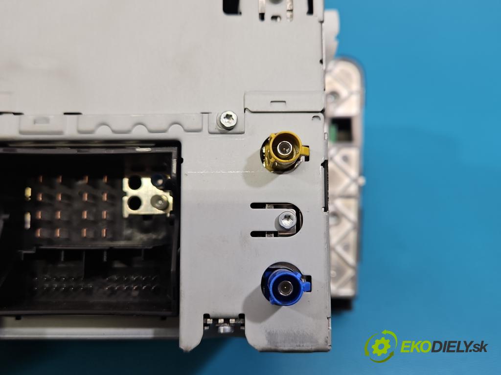 Mercedes ML W164 2005-2011 3.0 CDI V6 224hp automatic 165 kW 2987 cm3 5- Radio originál A1648707789