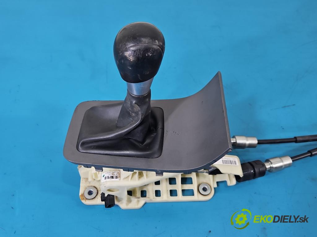 Volvo V70 III 2007-2016 2.0 16V 145 hp manual 107 kW 1999 cm3 5- kulisa změny stupňová 30788614 (Řadicí páka (kulisa) )