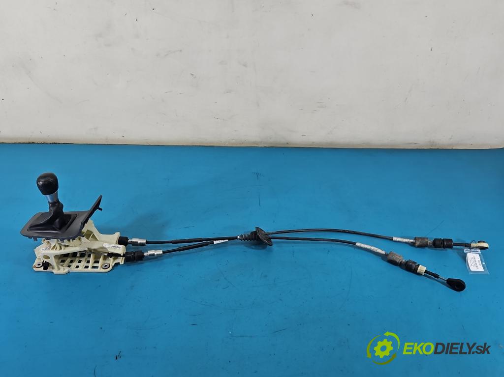 Volvo V70 III 2007-2016 2.0 16V 145 hp manual 107 kW 1999 cm3 5- kulisa změny stupňová 30788614 (Řadicí páka (kulisa) )