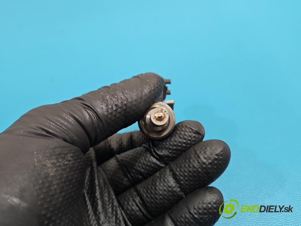 Opel Insignia B 2017-2022 2.0 T 260 HP automatic 191 kW 1998 cm3 5- vstrek 0261500383 (Vstrekovač paliva)