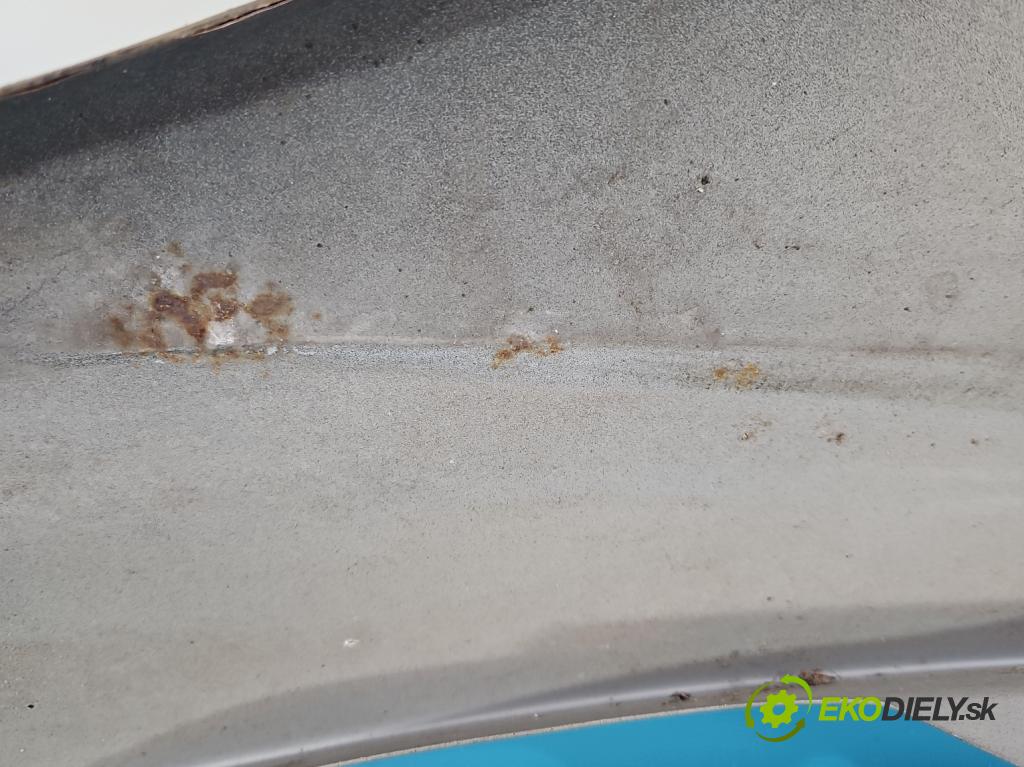 Volvo V70 III 2007-2016 2.0 16V 145 HP manual 107 kW 1999 cm3 5- blatník predné pravý  (Kľučka dverí ostatné)