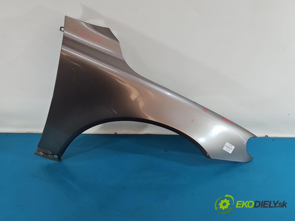 Volvo V70 III 2007-2016 2.0 16V 145 HP manual 107 kW 1999 cm3 5- blatník predné pravý  (Kľučka dverí ostatné)